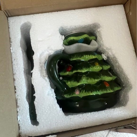 Mr. Christmas 16oz Lidded Nostalgic Christmas Tree Mug with Spoon NIB - Picture 8 of 16